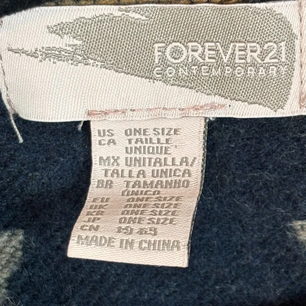 Forever 21 Womens Aztec Southwestern Wrap‎ Cape One Size Winter Fall Warm Boho